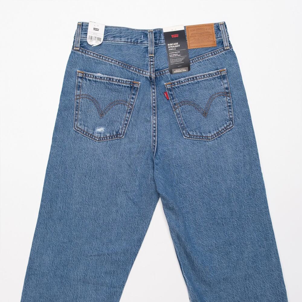 Levi's Ribcage Straight Ankle Jeans Distressed Cropped Size 28 - Picture 2 of 5
